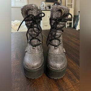 KILLSTAR Dusk Silver Shimmer Moon Platform Boots Metallic Goth Punk US 5